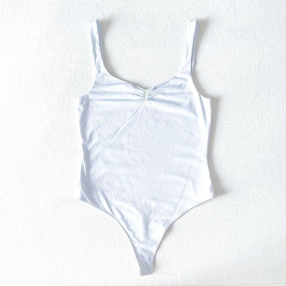 Babaton Contour Bodysuit (Light blue)